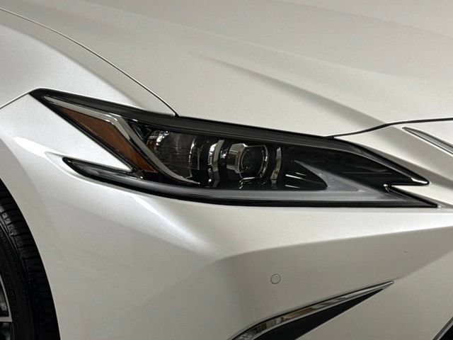 Used 2025 Lexus ES 350 w/ Premium Package FWD image 16