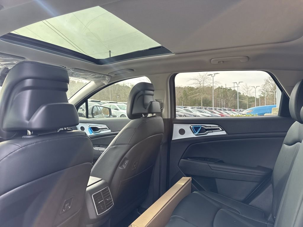 New 2026 Kia Sportage EX image 11