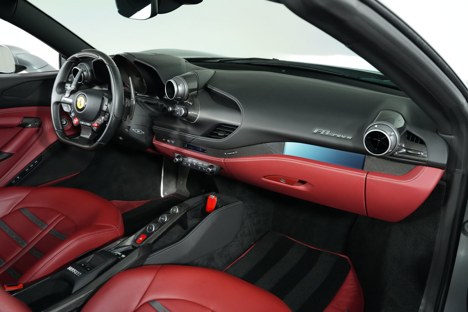 Used 2021 Ferrari F8 Spider RWD image 43