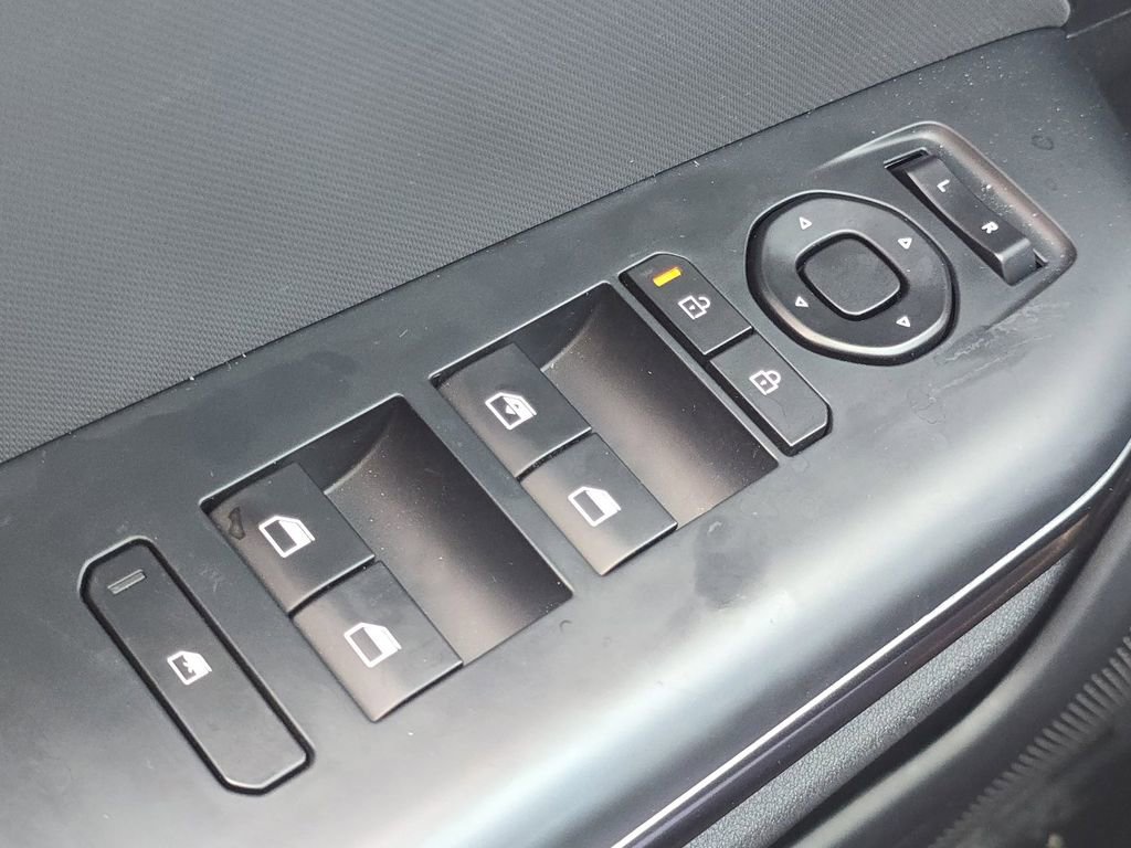 Certified 2025 Kia K4 FWD image 26