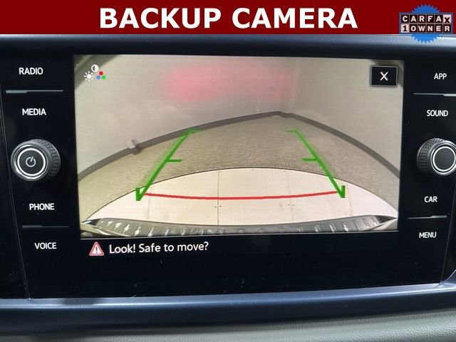 Used 2023 Volkswagen Taos SE w/ Black Wheel Package image 2