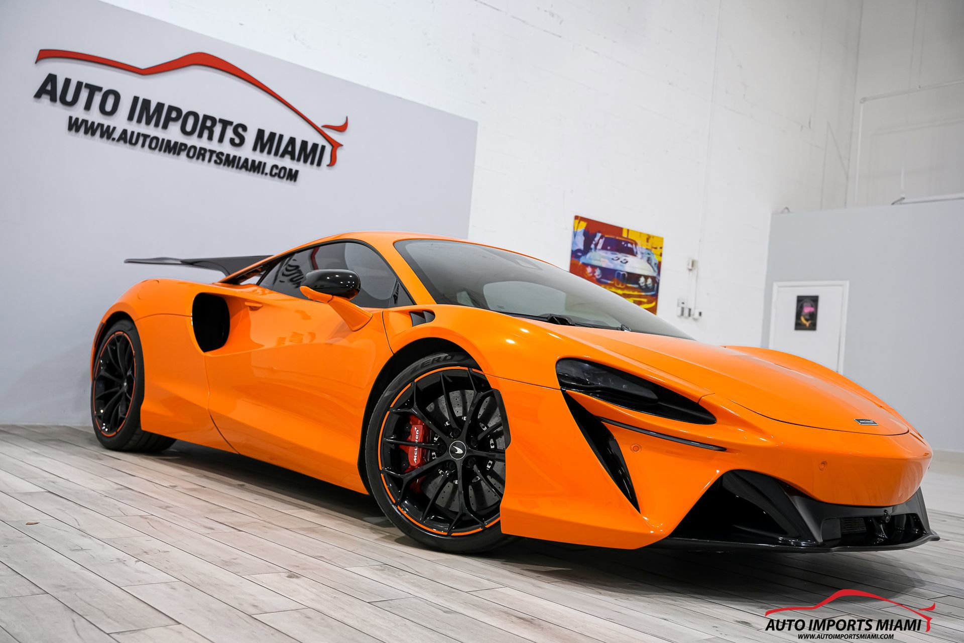 Used 2023 McLaren Artura image 31