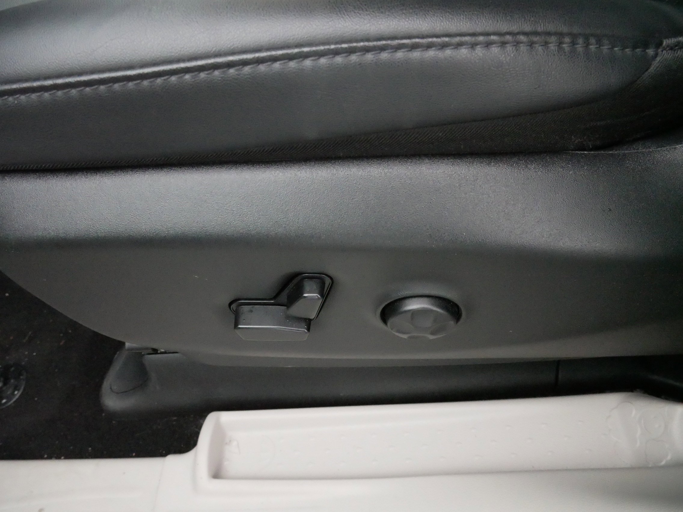 Used 2024 Chrysler Pacifica Touring-L image 20