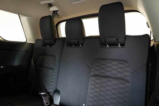 Used 2024 Nissan Pathfinder SV image 18