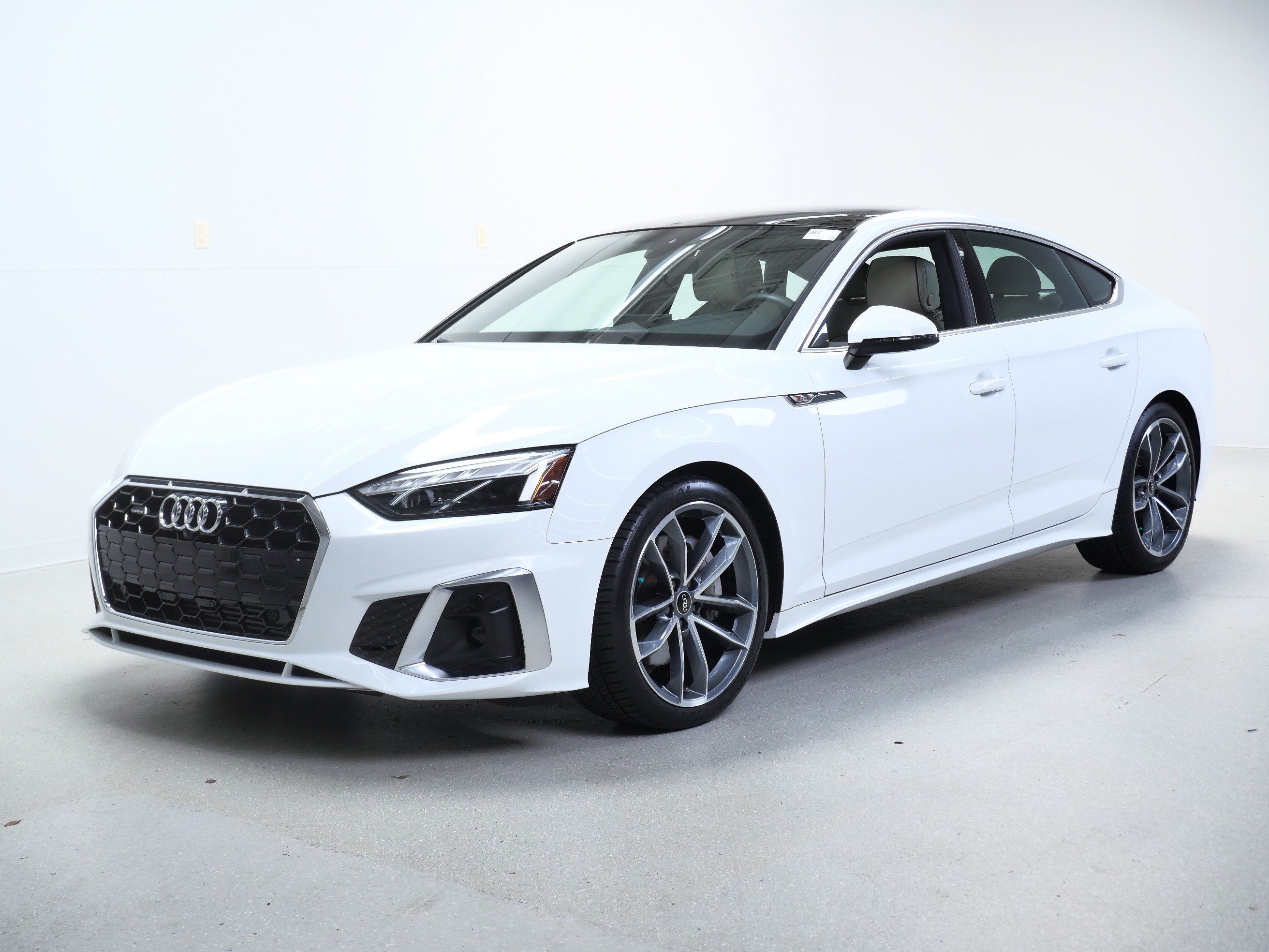 Used 2023 Audi A5 2.0T Premium Plus w/ Premium Plus AWD/4WD image 8