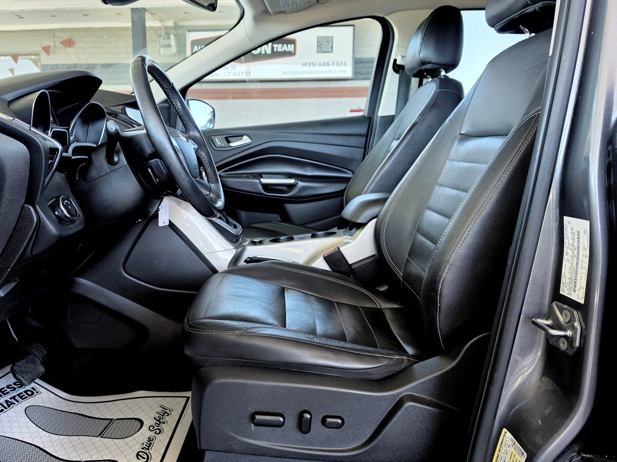 Used 2013 Ford Escape SEL image 34