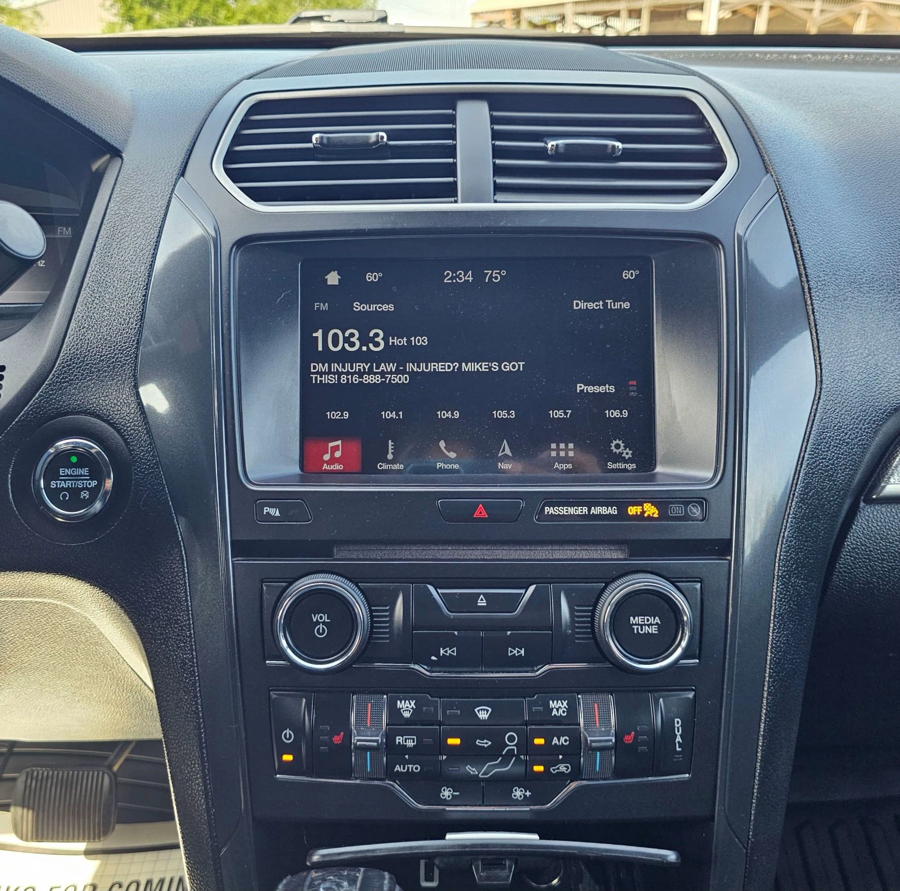 Used 2018 Ford Explorer XLT w/ Equipment Group 202A AWD/4WD image 32