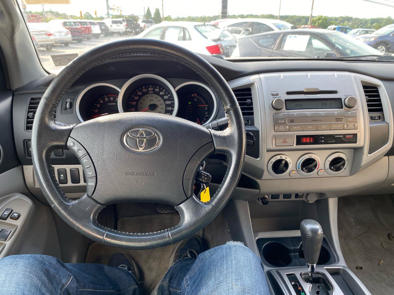Used 2011 Toyota Tacoma 4x4 Double Cab w/ SR5 Pkg #2 image 9