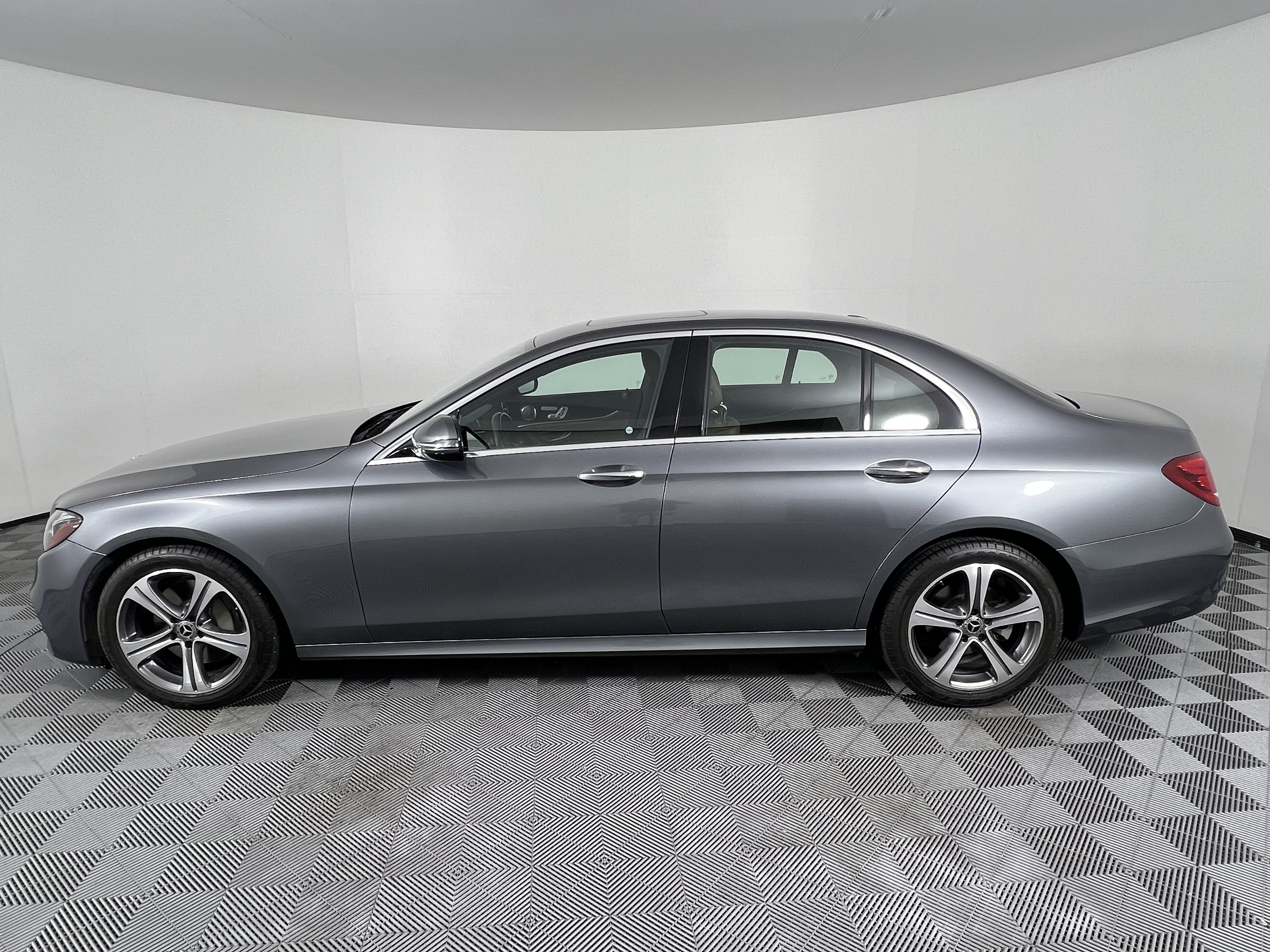 Certified 2020 Mercedes-Benz E 350 4MATIC Sedan image 9