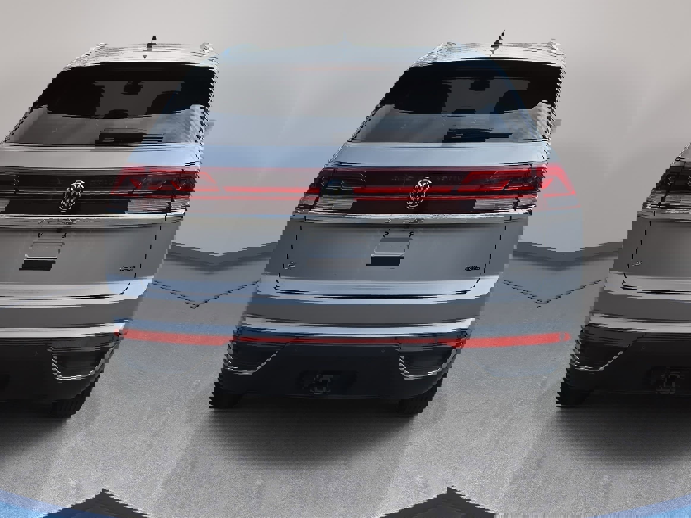 Used 2024 Volkswagen Atlas Cross Sport SE w/ Panoramic Sunroof Package image 6