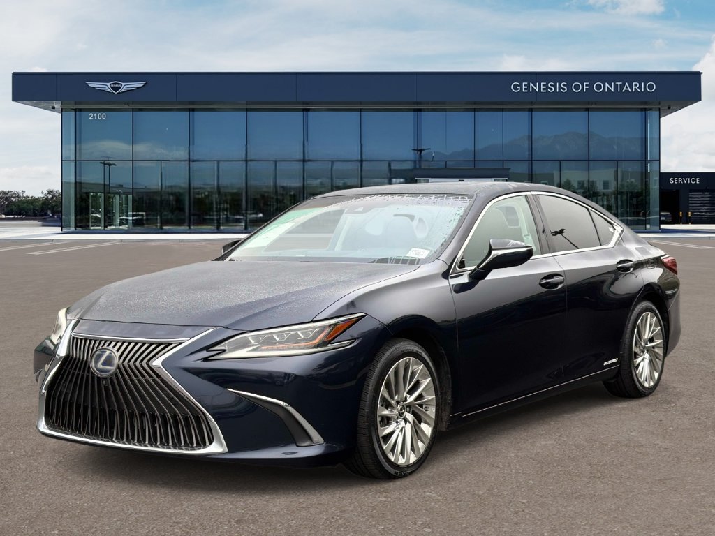 Used 2021 Lexus ES 300h w/ Accessory Package FWD image 3