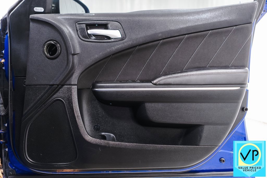 Used 2018 Dodge Charger SXT Plus w/ Driver Convenience Group image 33