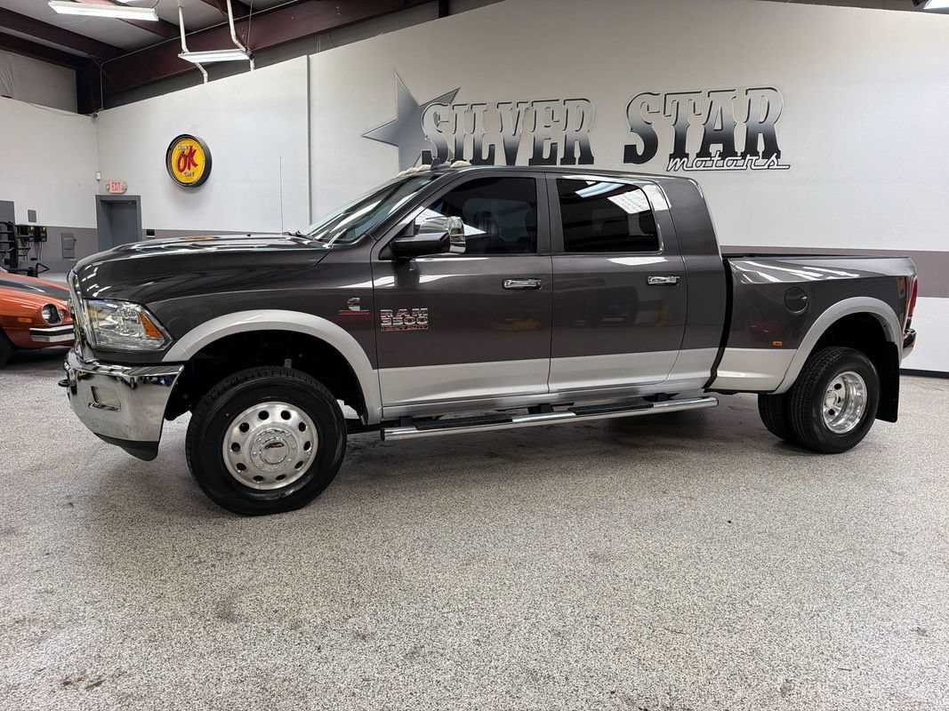 Used 2015 RAM 3500 Laramie AWD/4WD image 2