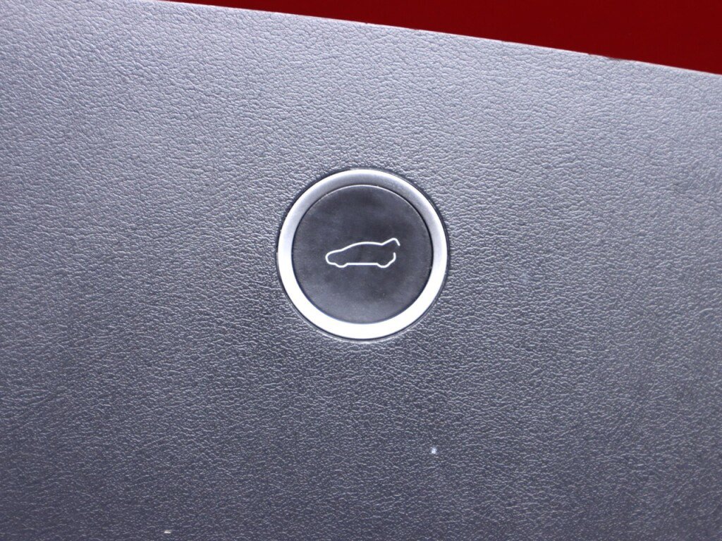 Used 2016 Tesla Model X 75D AWD/4WD image 32