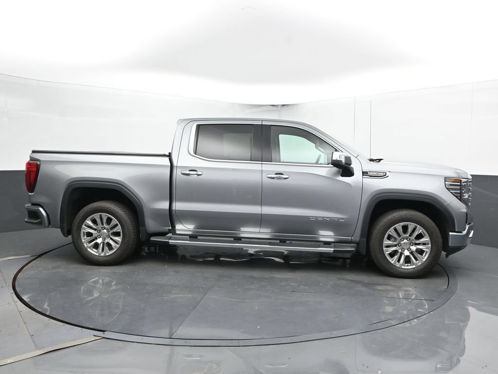 Used 2024 GMC Sierra 1500 Denali AWD/4WD image 4