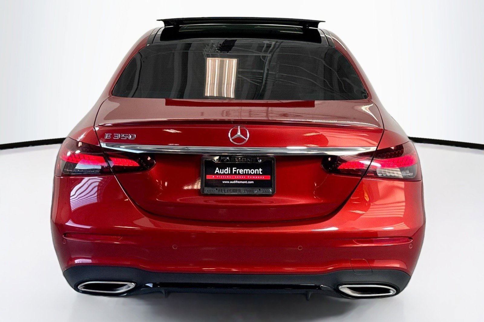 Used 2021 Mercedes-Benz E 350 Sedan w/ Premium Package image 6