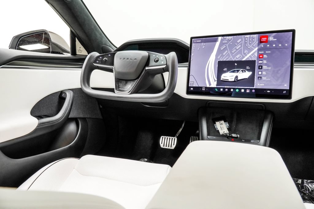 Used 2022 Tesla Model S Plaid AWD/4WD image 24