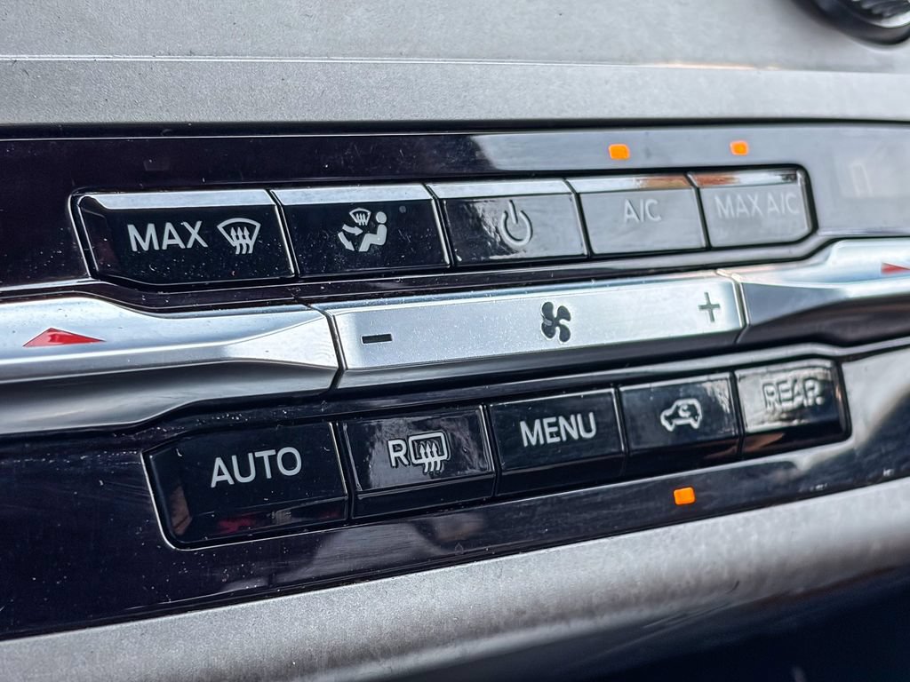 Used 2020 Ford Explorer XLT RWD image 27