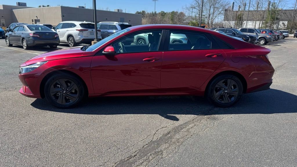 Used 2023 Hyundai Elantra SEL image 4