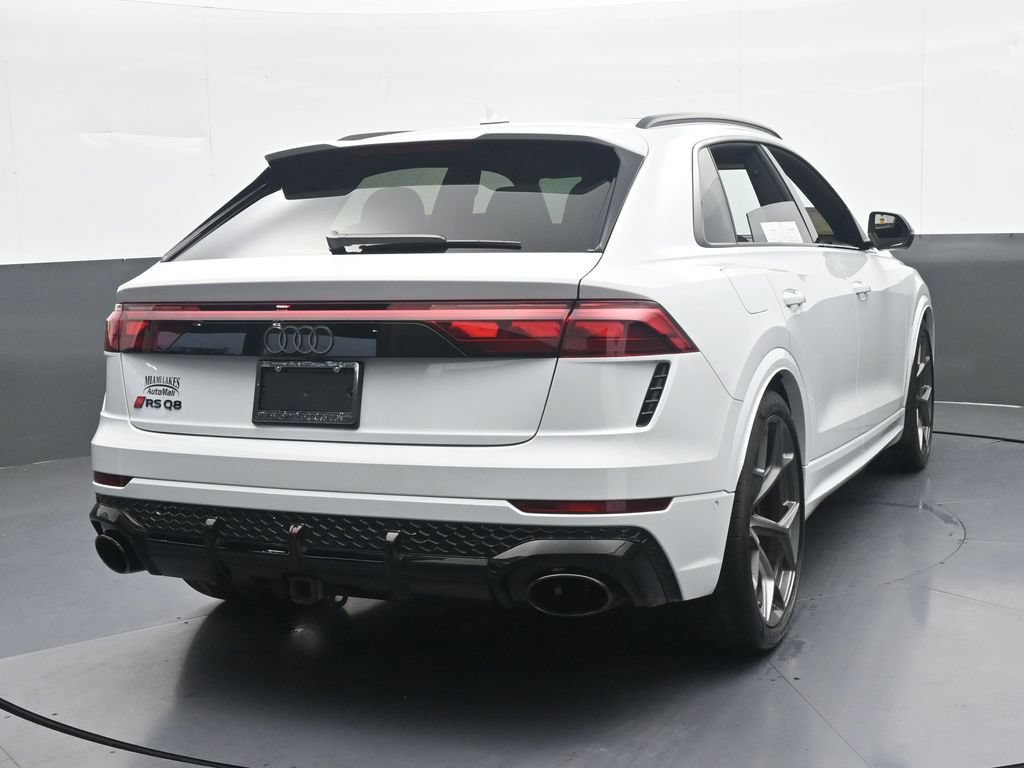 Used 2026 Audi RS Q8 performance AWD/4WD image 5