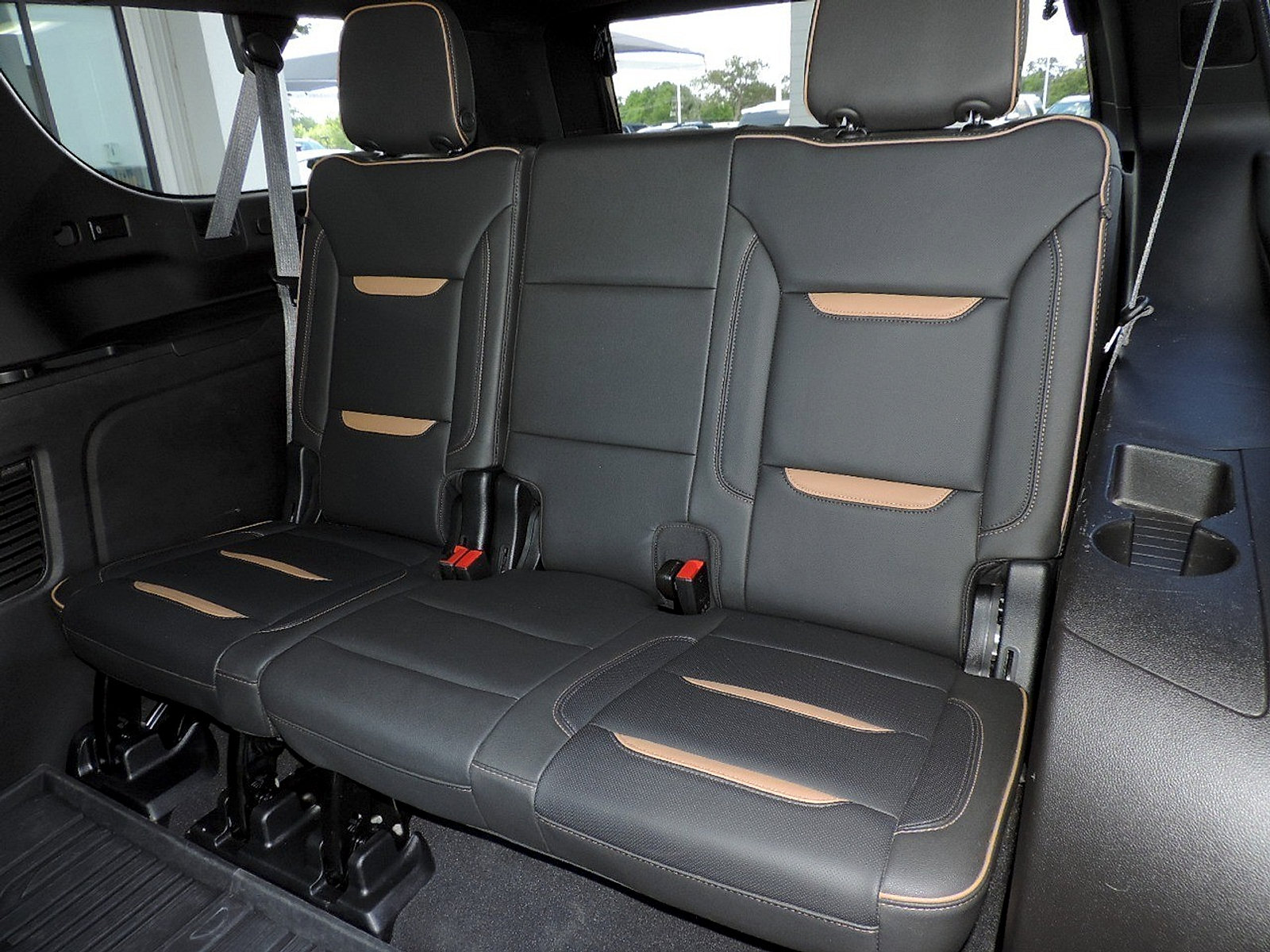 Certified 2024 GMC Yukon XL AT4 AWD/4WD image 16