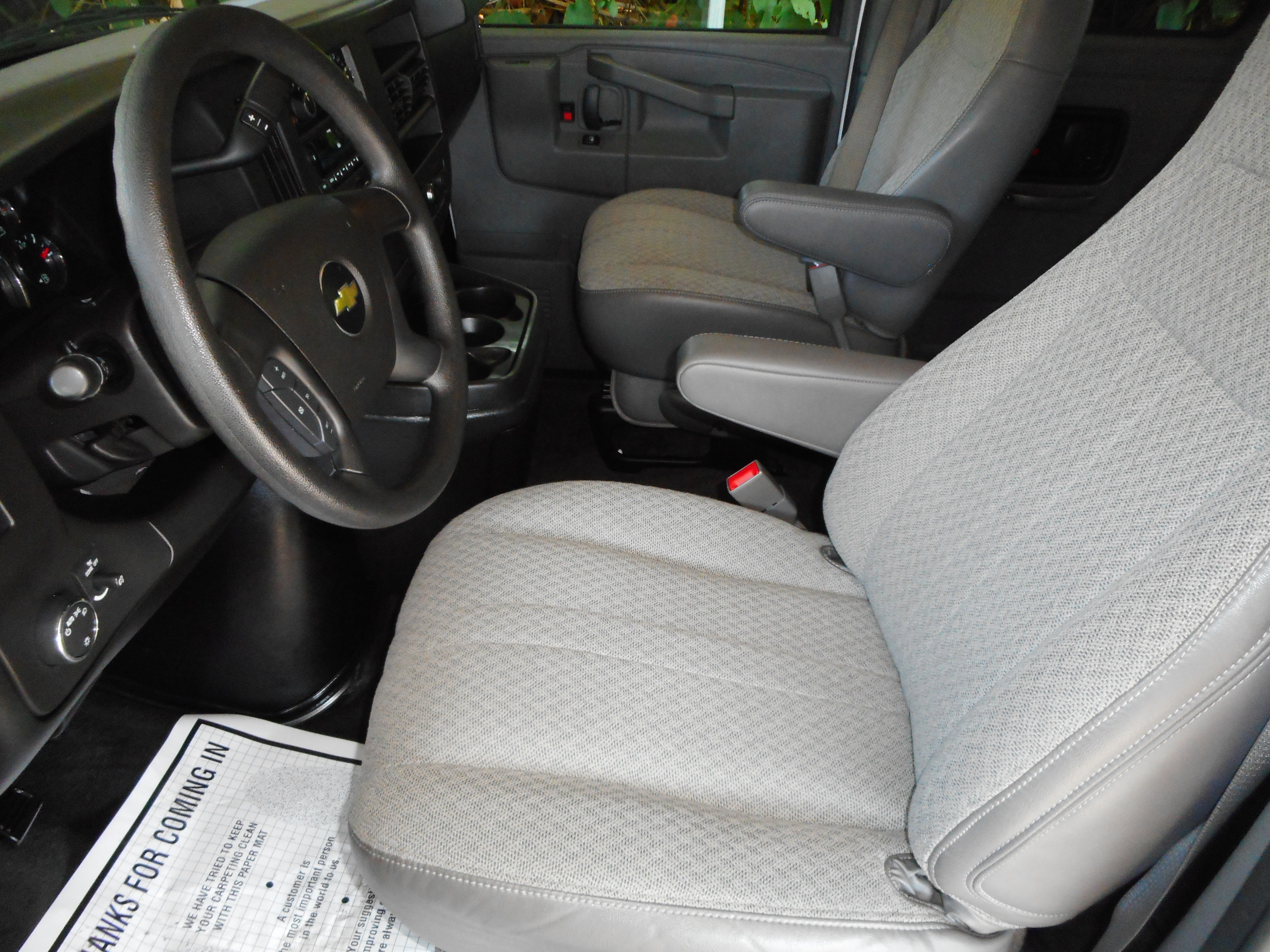 Used 2016 Chevrolet Express 3500 LT w/ LT Preferred Equipment Group RWD image 12