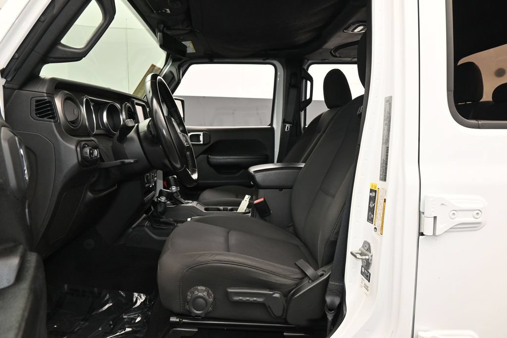 Used 2021 Jeep Gladiator Sport AWD/4WD image 11
