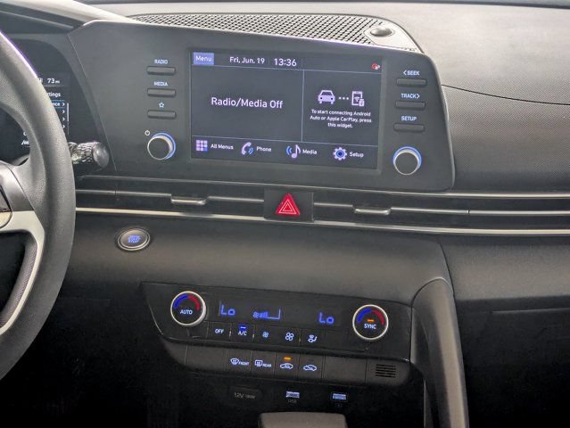 Used 2023 Hyundai Elantra SEL FWD image 16