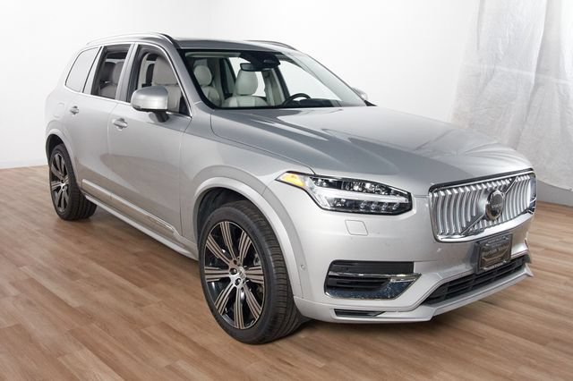 Certified 2024 Volvo XC90 T8 Ultimate w/ Lounge Package AWD/4WD image 3