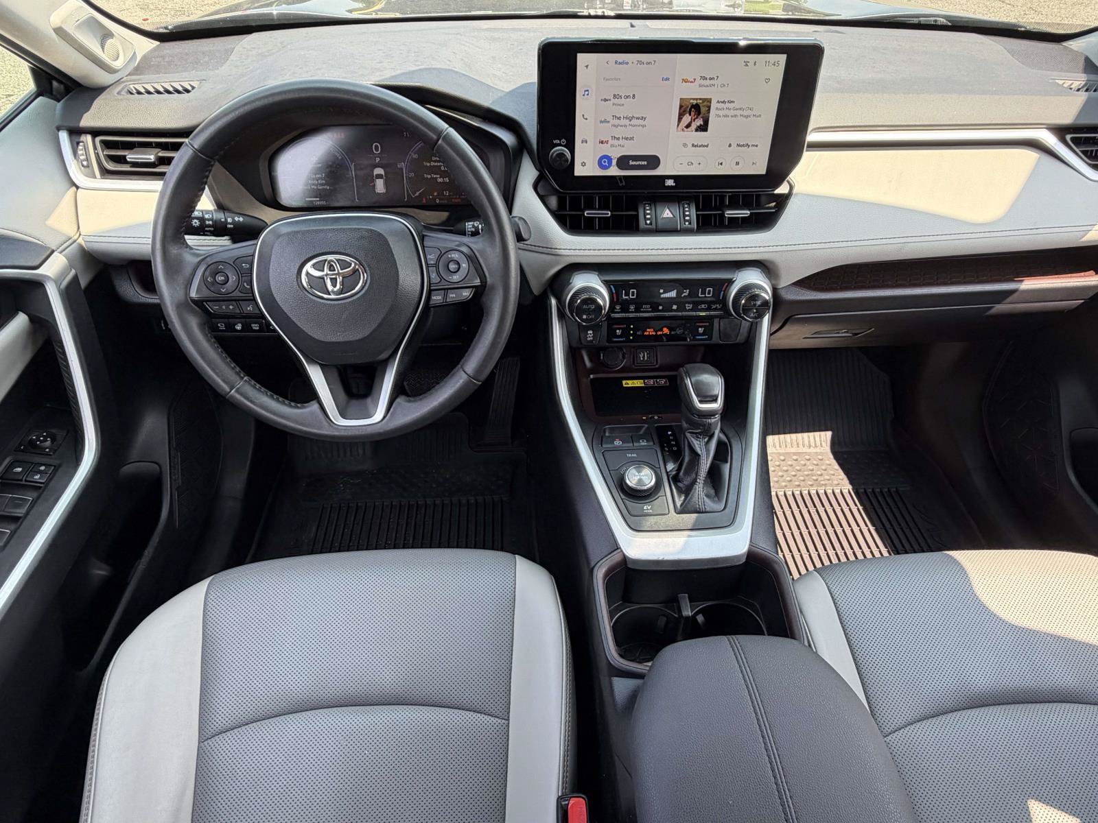 Used 2023 Toyota RAV4 Limited AWD/4WD image 9