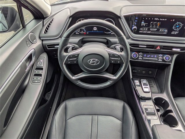 Used 2022 Hyundai Sonata Limited w/ Preferred Accessory Package image 15