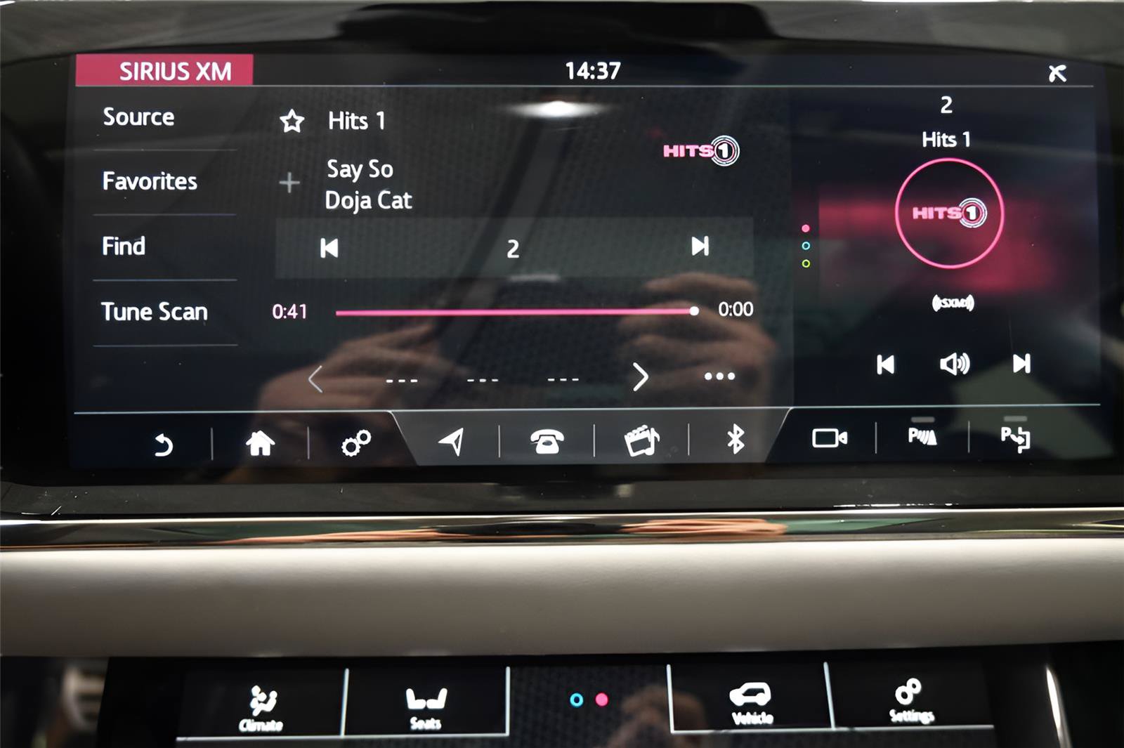 Used 2020 Land Rover Range Rover Evoque R-Dynamic HSE AWD/4WD image 30