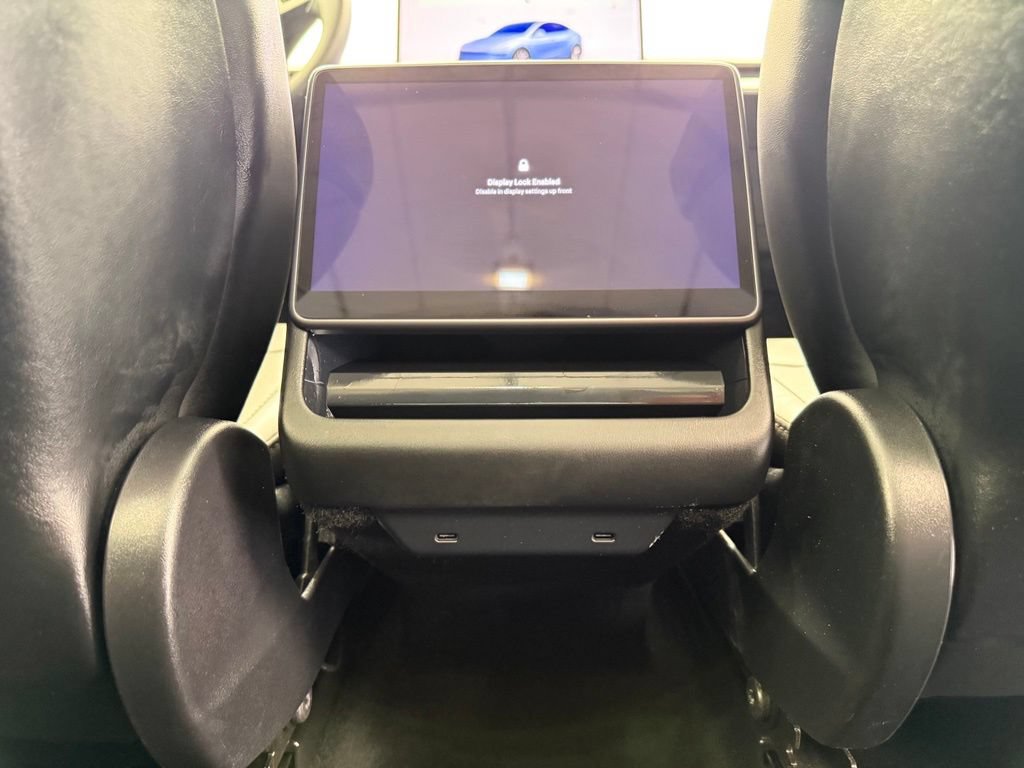Used 2026 Tesla Model Y AWD image 32
