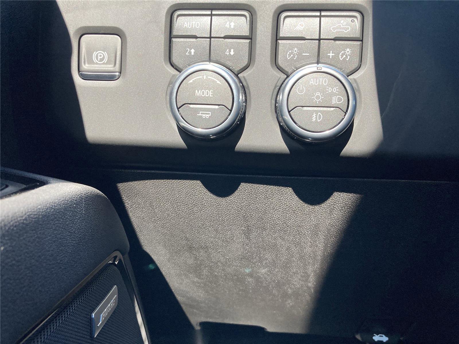 New 2026 GMC Sierra 2500 AT4 w/ AT4 Premium Plus Package image 28