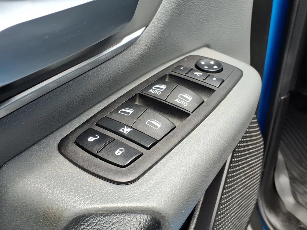 Used 2023 RAM 1500 Big Horn AWD/4WD image 18