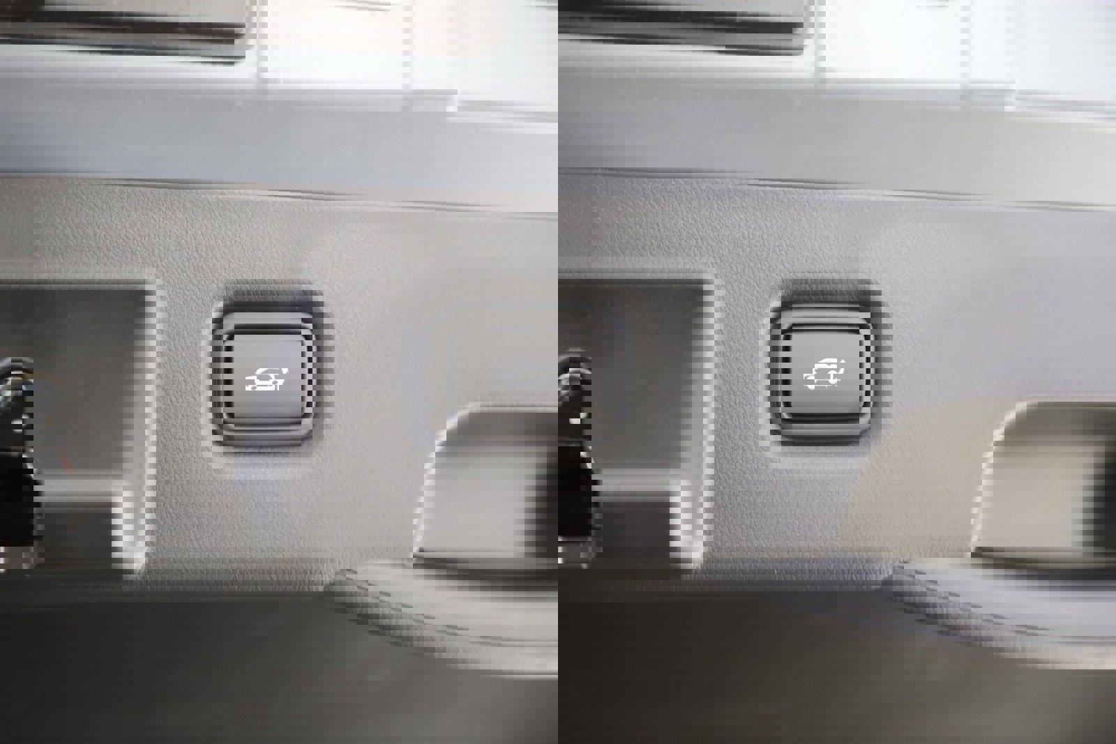 New 2025 Hyundai Ioniq 5 SEL image 3