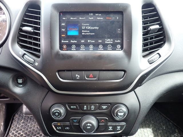 Used 2020 Jeep Cherokee Latitude Plus w/ Cold Weather Group image 15