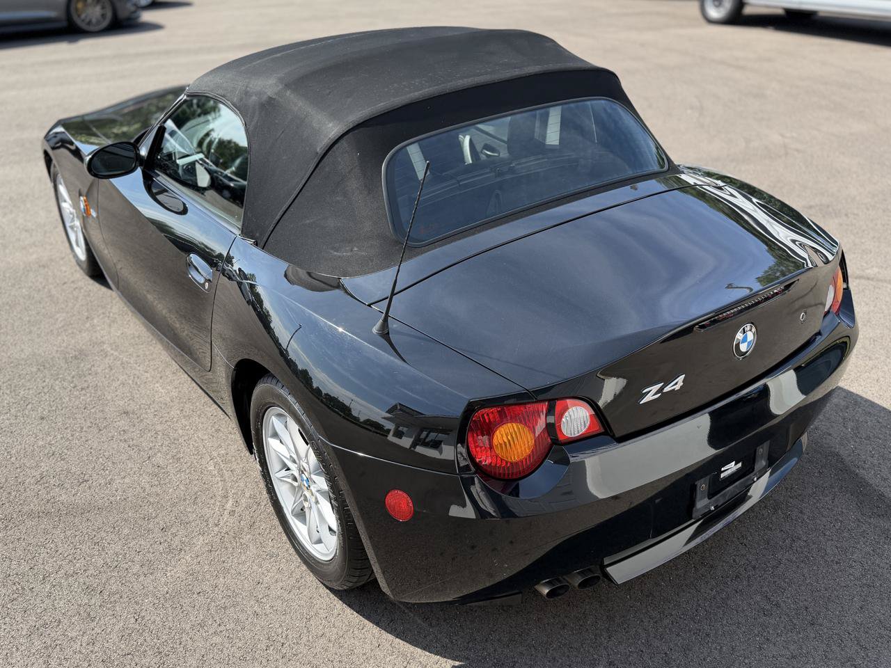 Used 2003 BMW Z4 2.5i RWD image 11