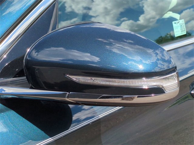 Certified 2025 Genesis G70 2.5T image 12