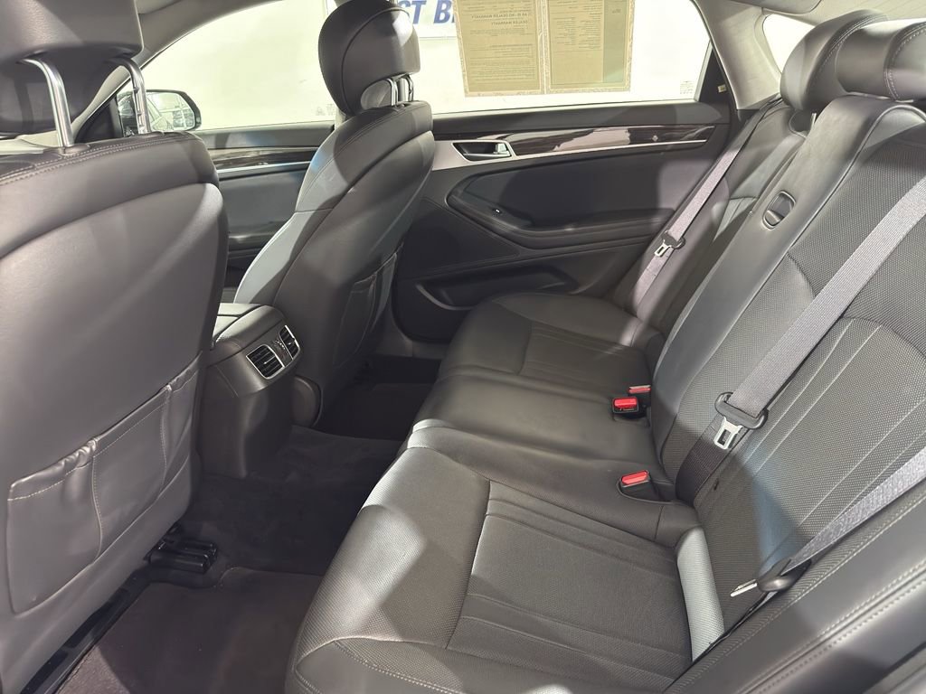 Used 2020 Genesis G80 3.8 RWD image 16