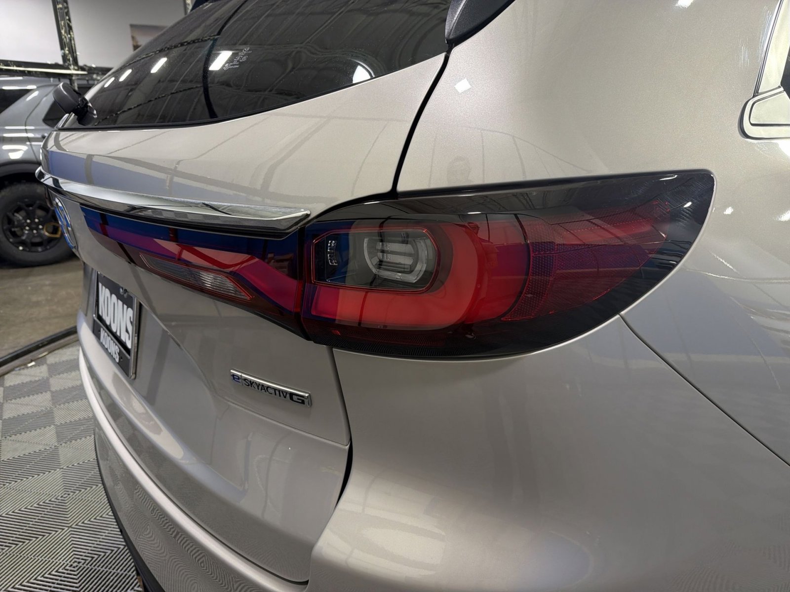 Used 2024 MAZDA CX-90 3.3 Turbo w/ Preferred Plus AWD/4WD image 18