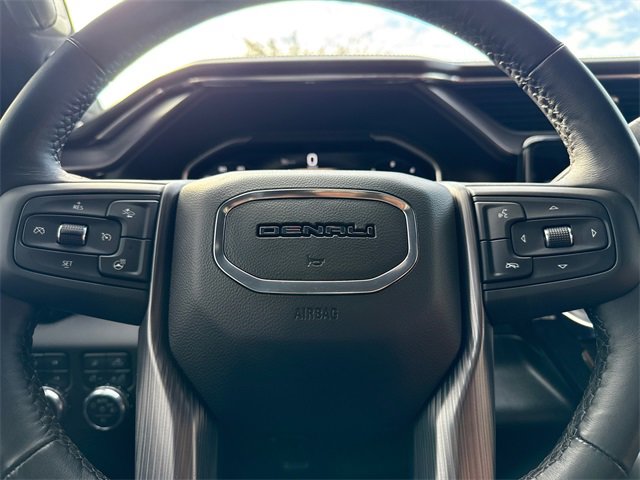 Used 2025 GMC Sierra 3500 Denali Ultimate image 28