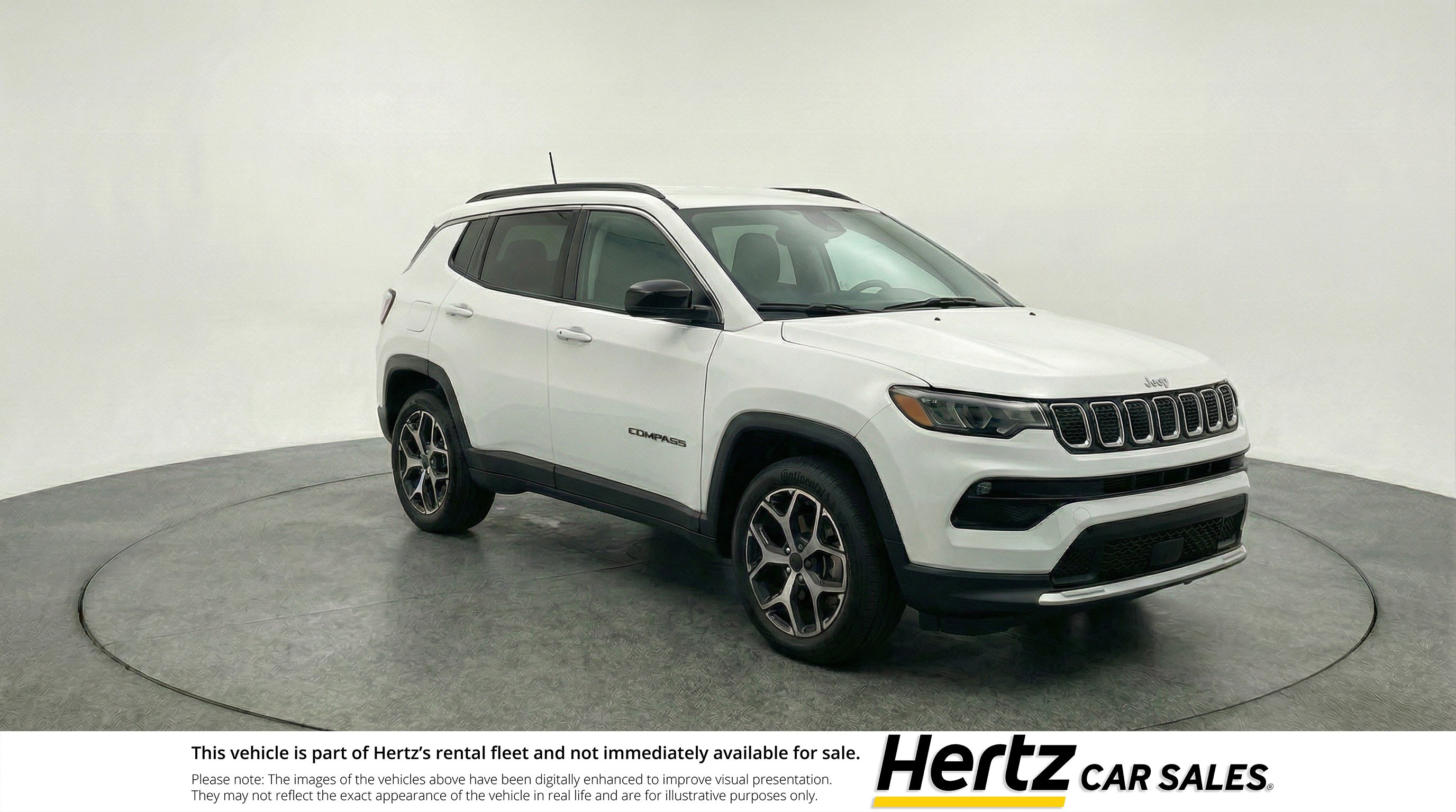 Used 2025 Jeep Compass Latitude image 1
