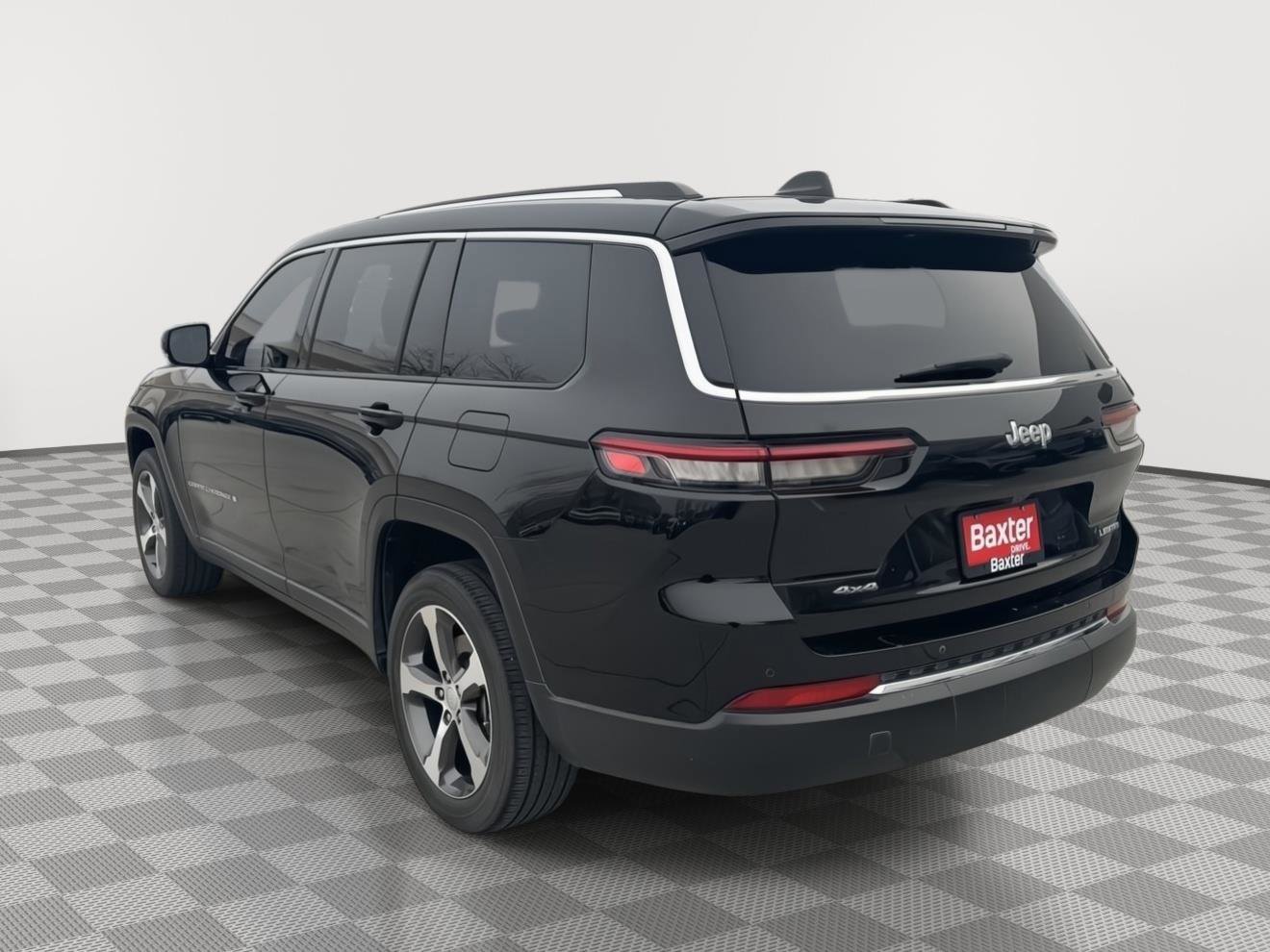 Used 2023 Jeep Grand Cherokee L Limited w/ Trailer Tow Group (B) image 13