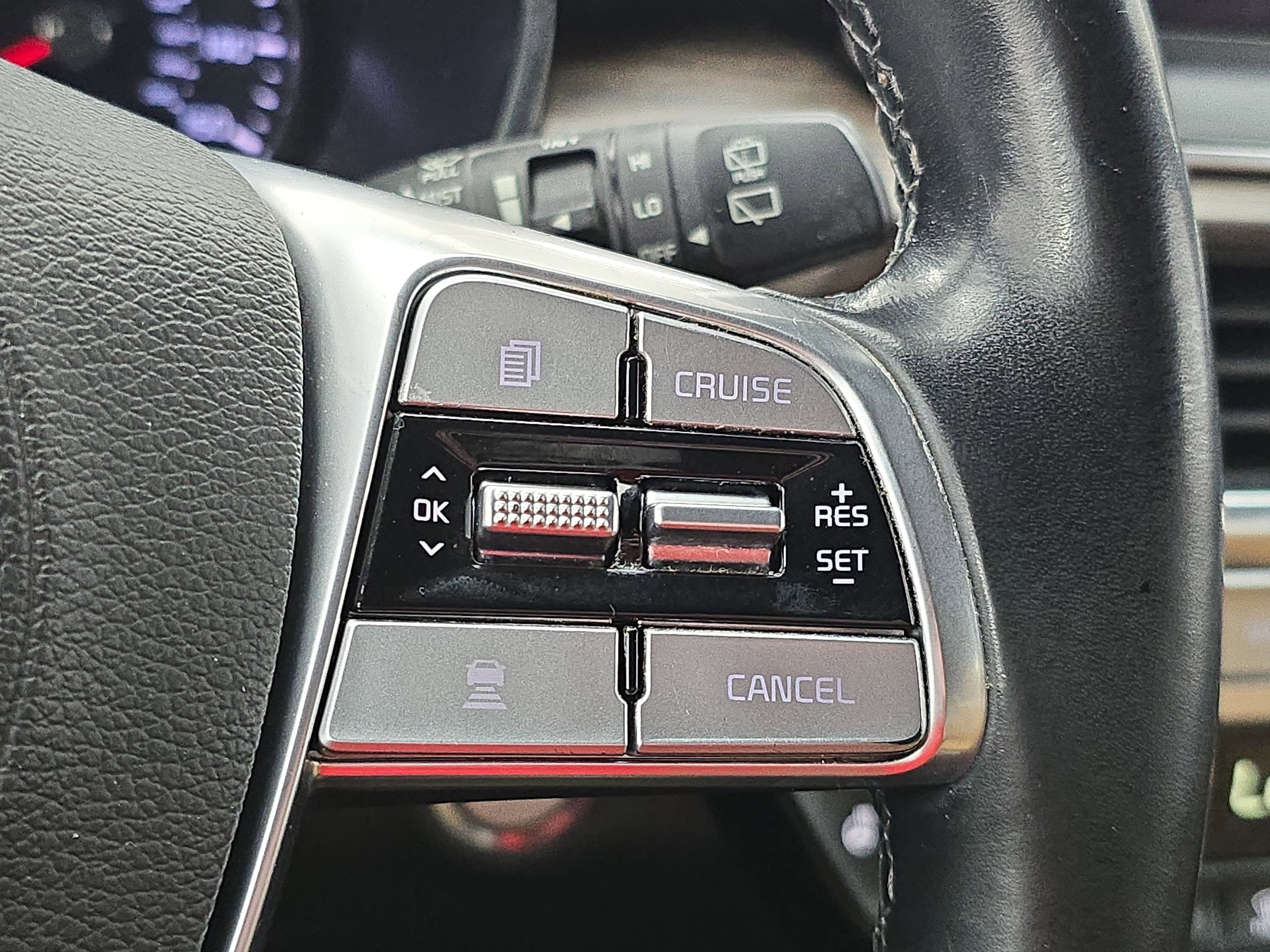 Used 2021 Kia Telluride SX w/ Nightfall Edition Package AWD/4WD image 19