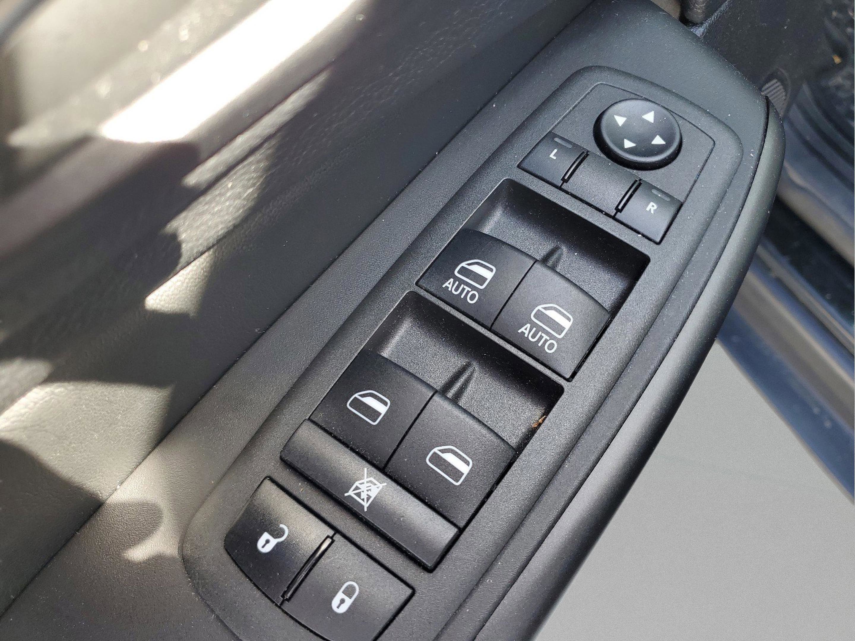 Used 2022 Jeep Cherokee Trailhawk w/ Sound & Nav Group image 14