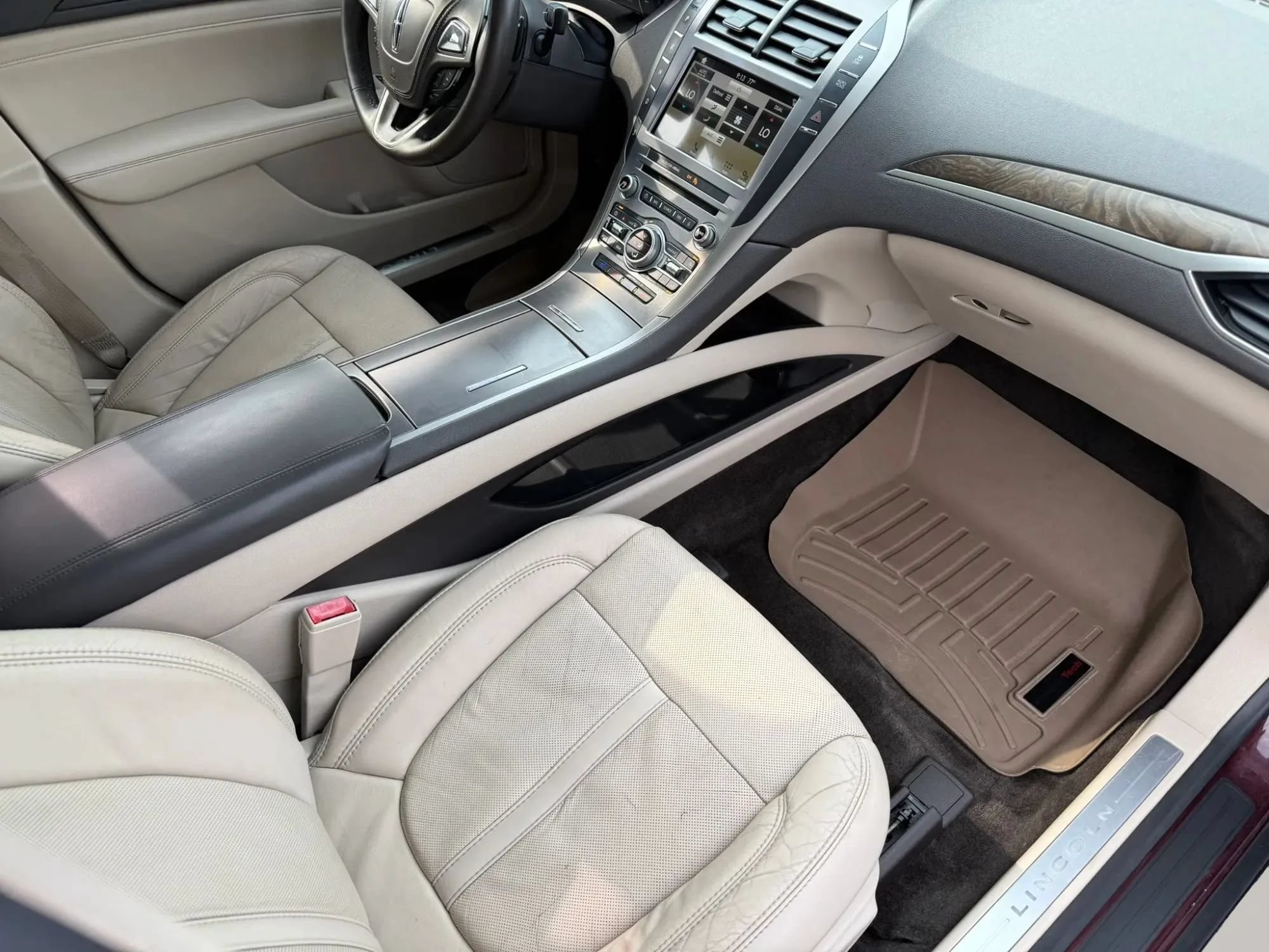 Used 2017 Lincoln MKZ Reserve AWD/4WD image 30