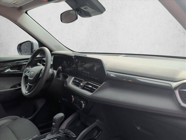 Used 2024 Chevrolet TrailBlazer LT FWD image 28