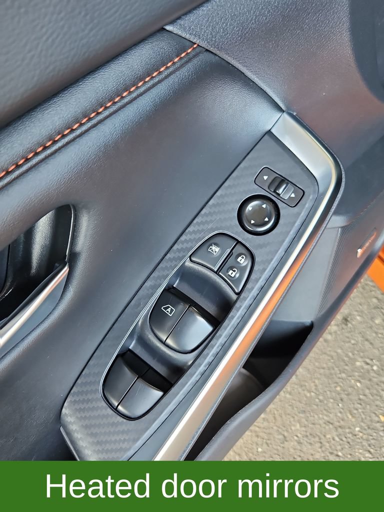 Used 2025 Nissan Sentra SR w/ SR Premium Package FWD image 27