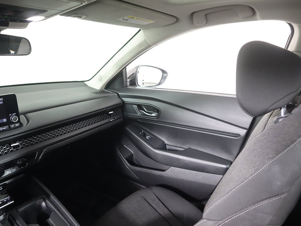 Used 2023 Honda Accord EX image 34